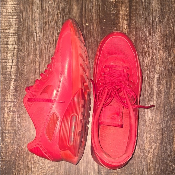 Nike Red Women's Sneakers - Picture 1 of 5